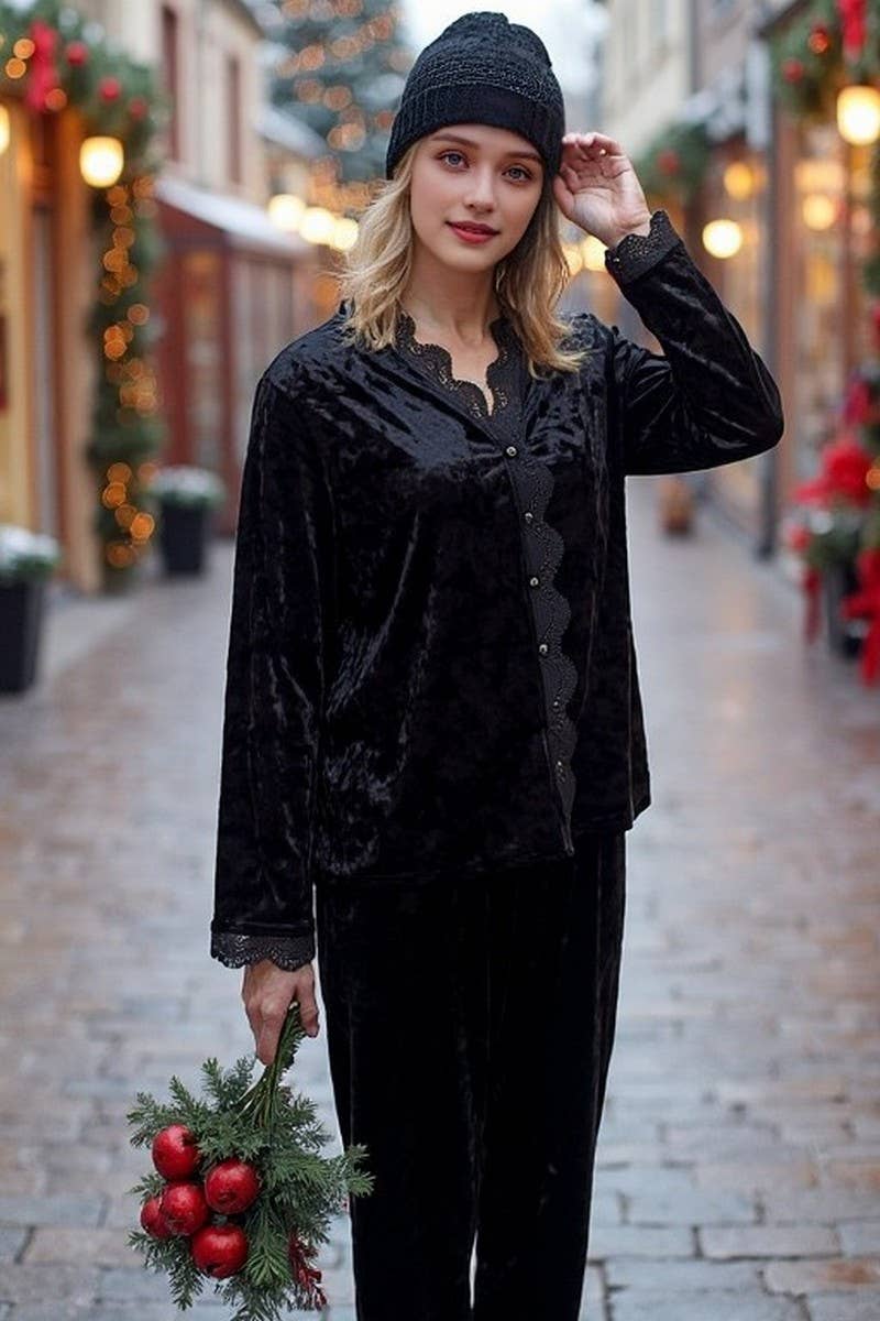 CWSPJ0419_VELVET LACE PAJAMA SET WITH PEARL BUTTON DETAIL