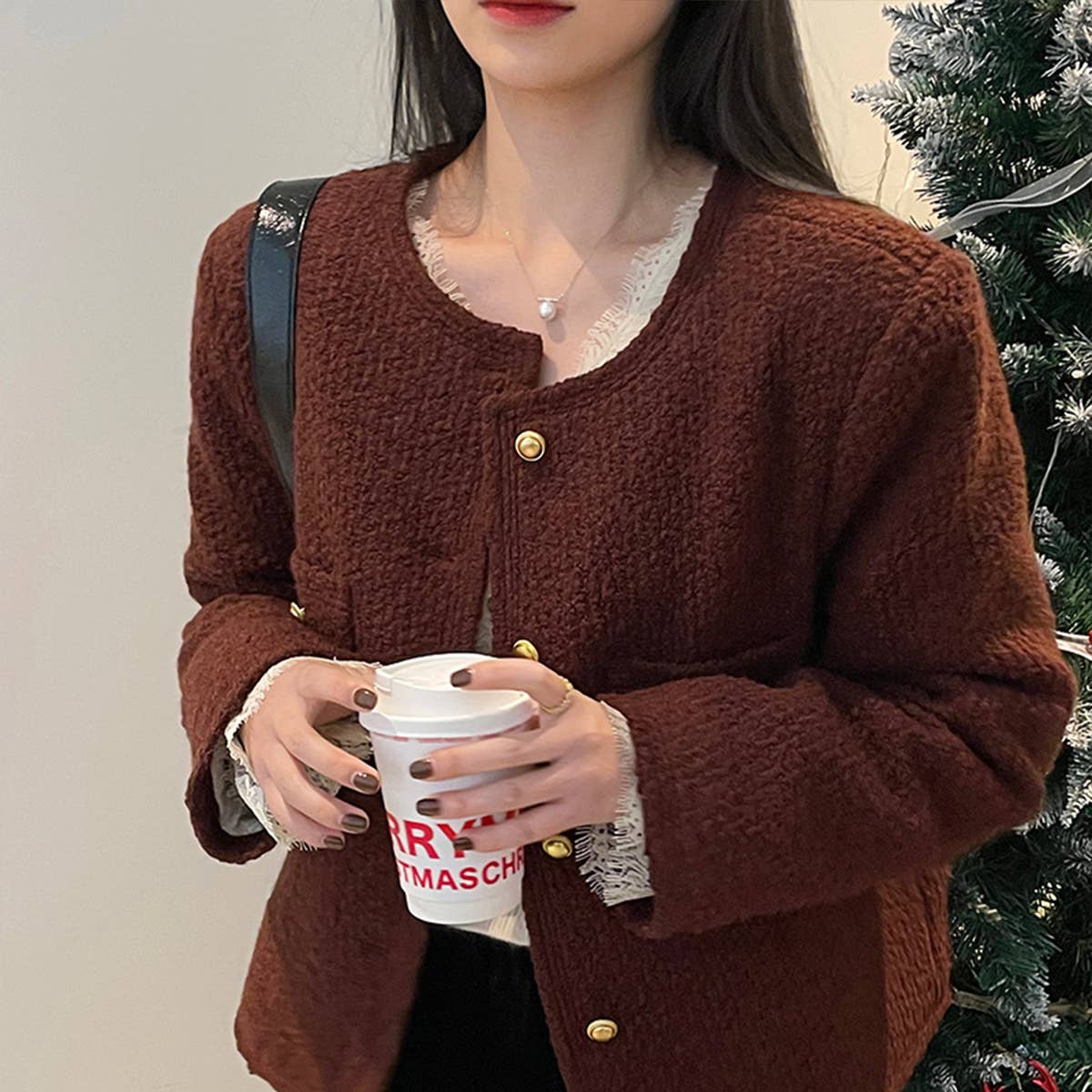 Collarless single-breasted cardigan coat