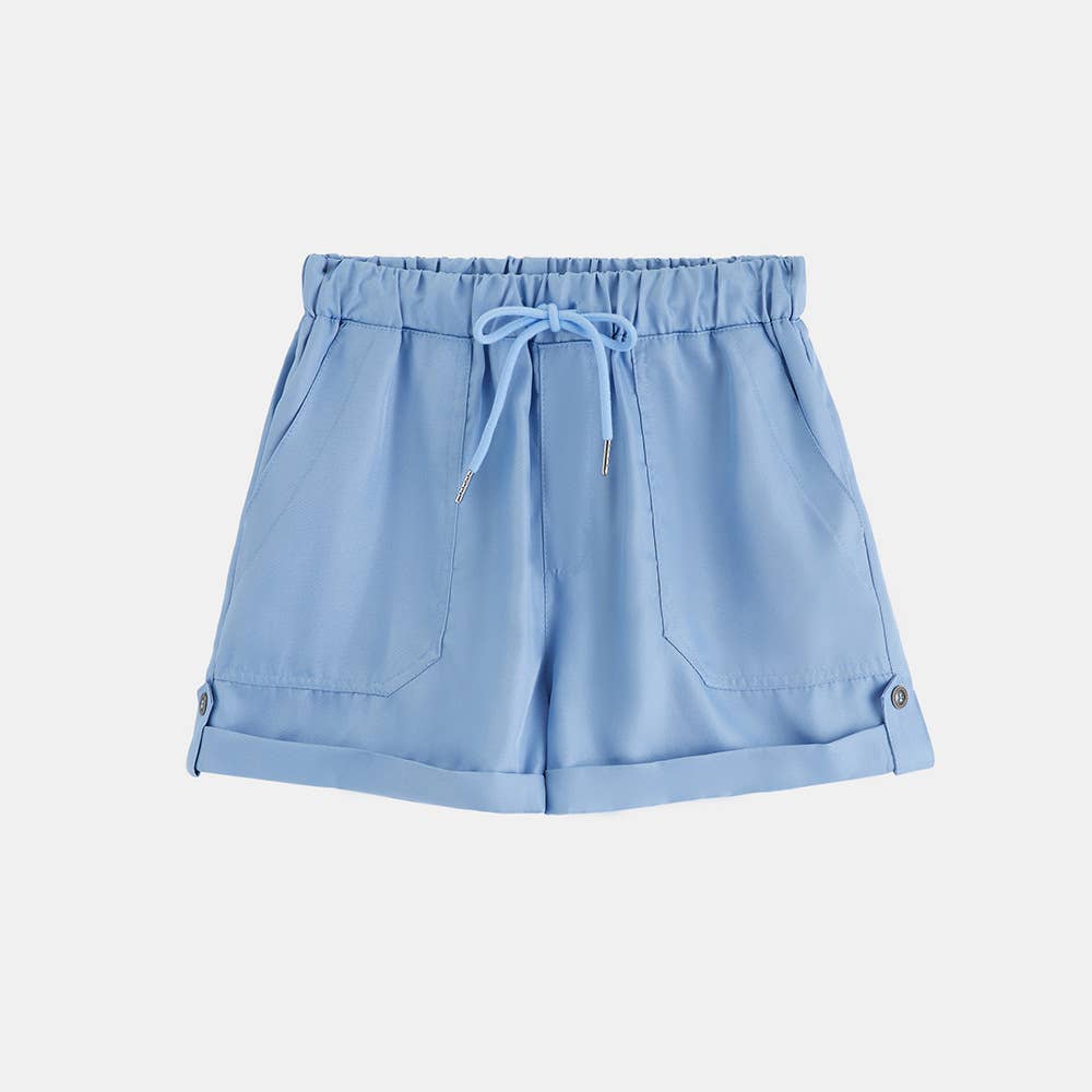 CASUAL LACE-UP CARGO THREE-QUARTER SHORTS
