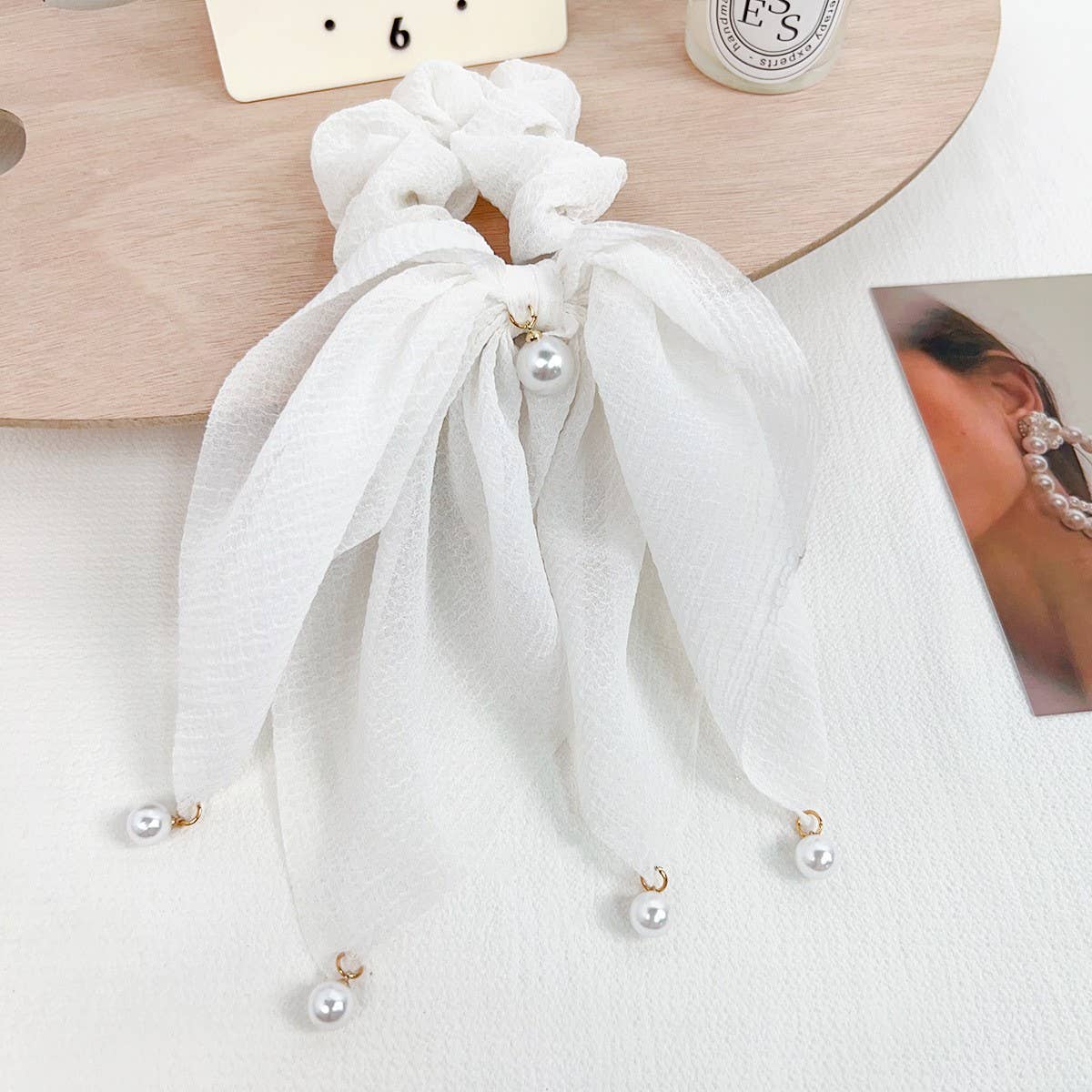 ELEGANT AND FRESH DOPAMINE HAIR BAND_CWAHA1605