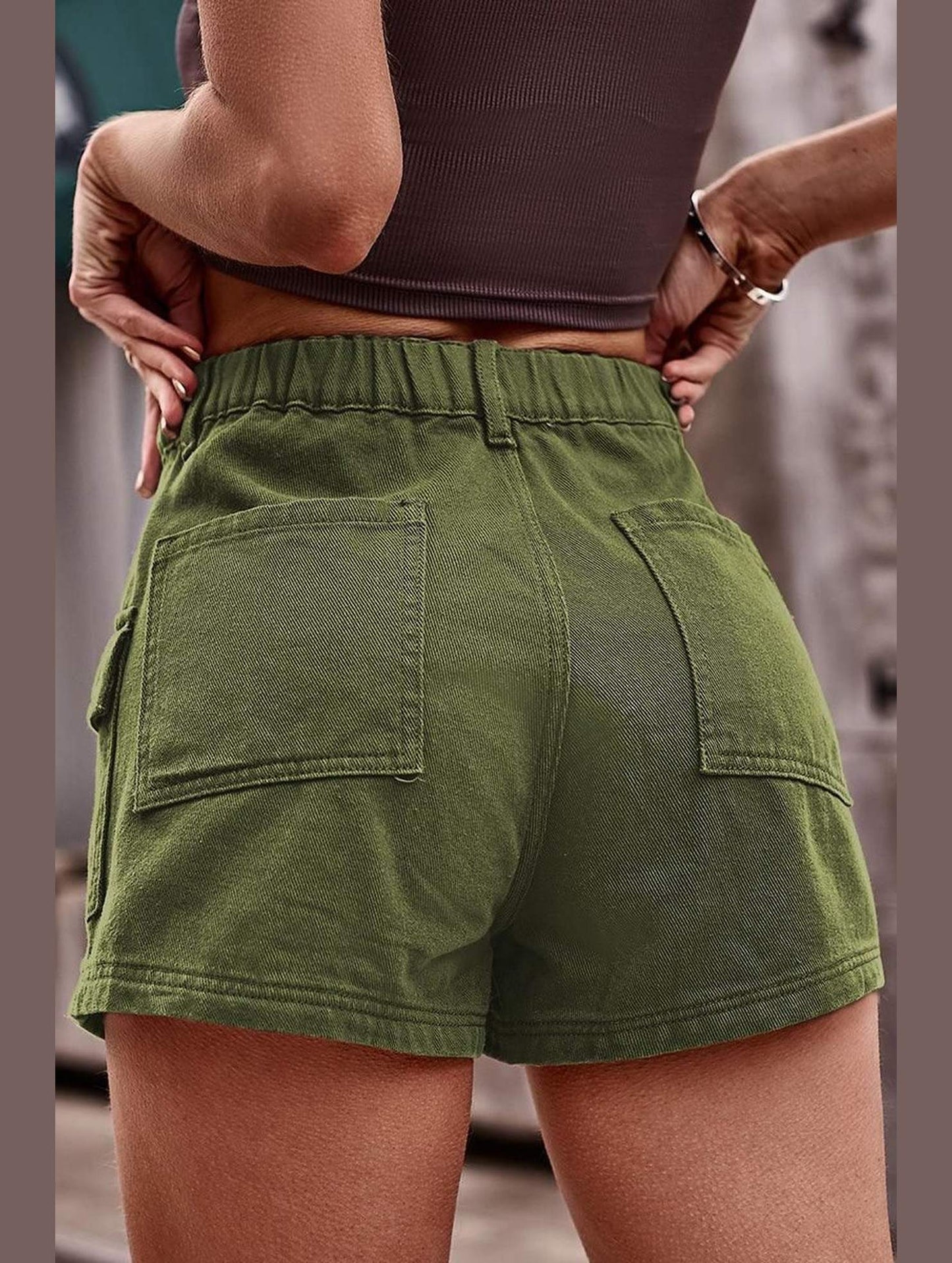 FLAT POCKET ELASTIC WAIST CARGO SHORTS - Doublju