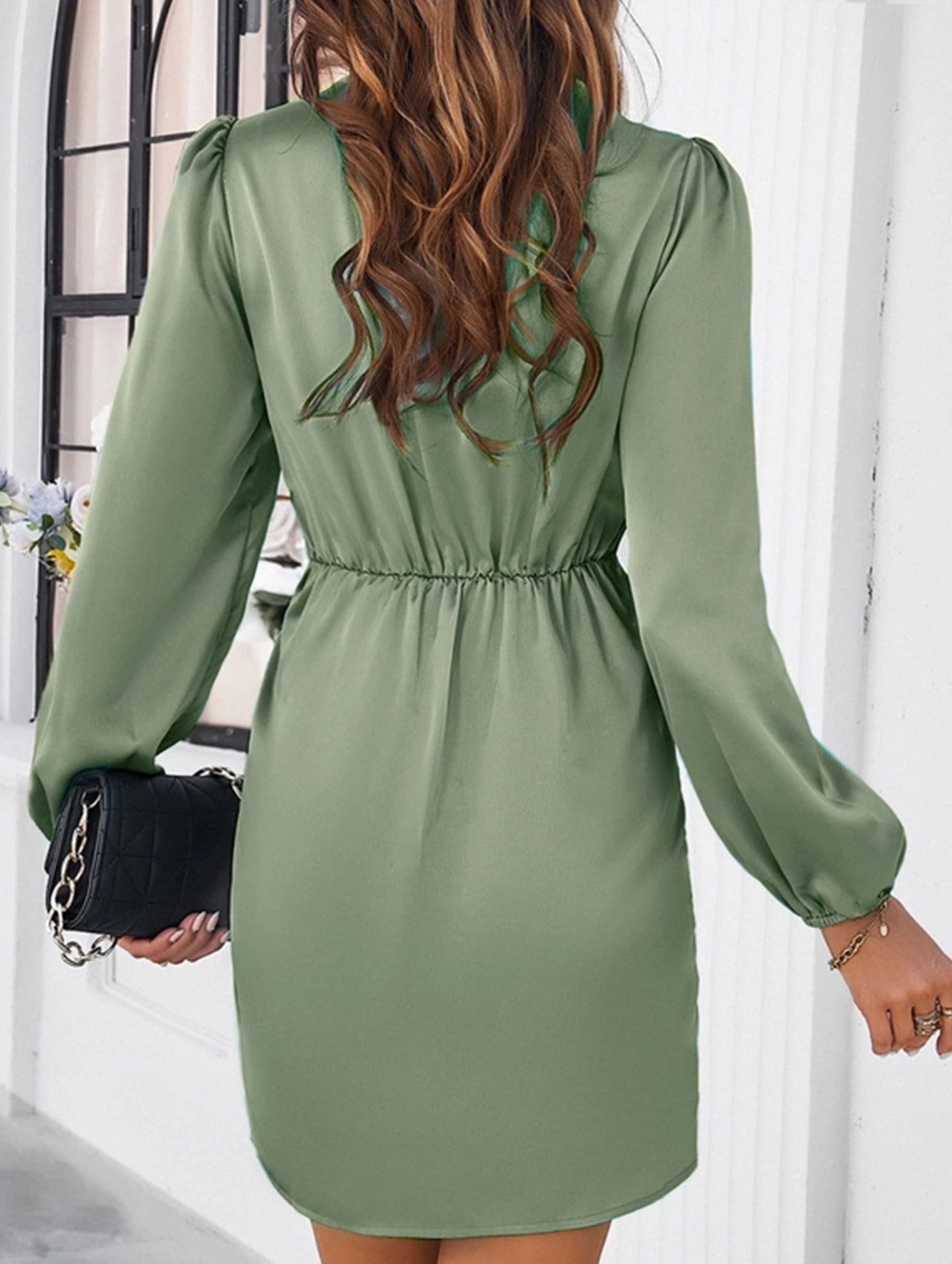 Elegant solid color V-neck dress