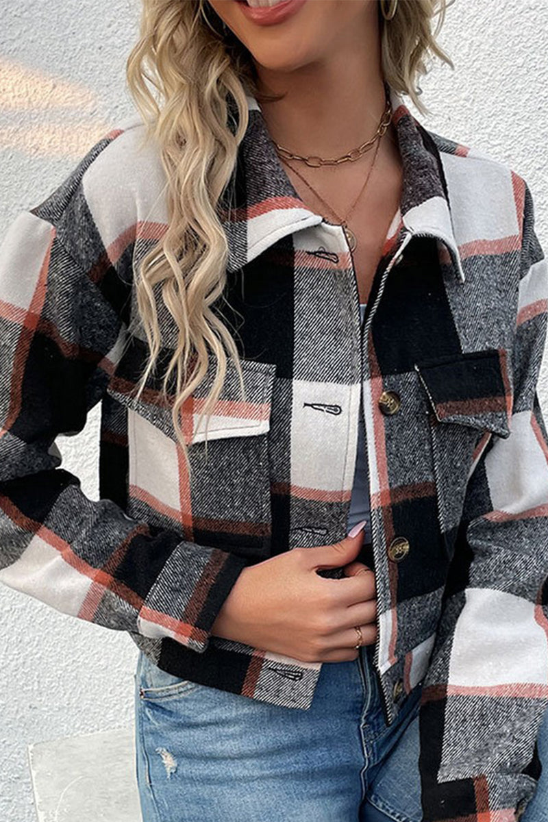 WOMEN PLAID PATTERN BUTTONED CROP JACKET