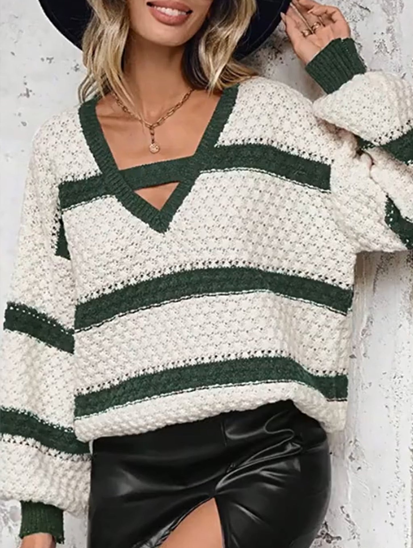 Knitted patchwork contrast color V-neck sweater