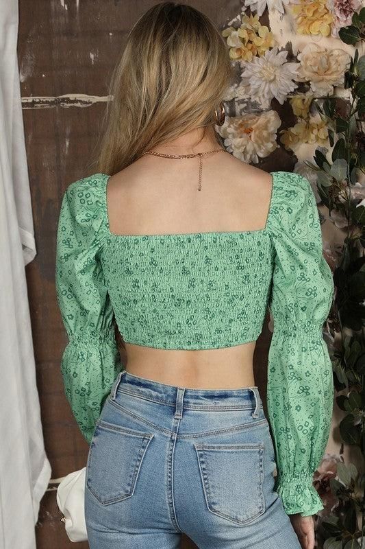 BACK SMOCKING DETAILED PUFF SLEEVE CROP BLOUSE - Doublju