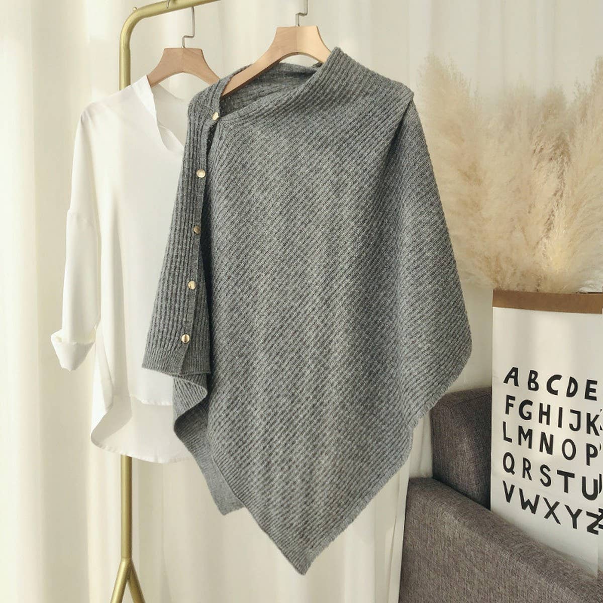 NEW KNITTED CAPE BUCKLE SHAWL