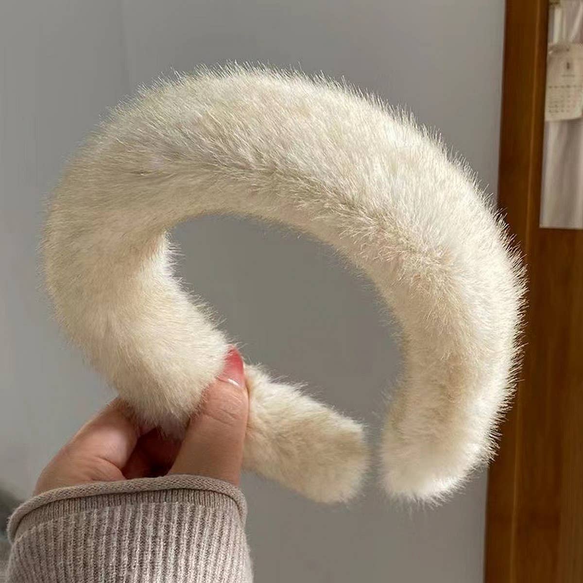 NEW WIDE BRIM PLUSH HEADBAND_CWAHA1716