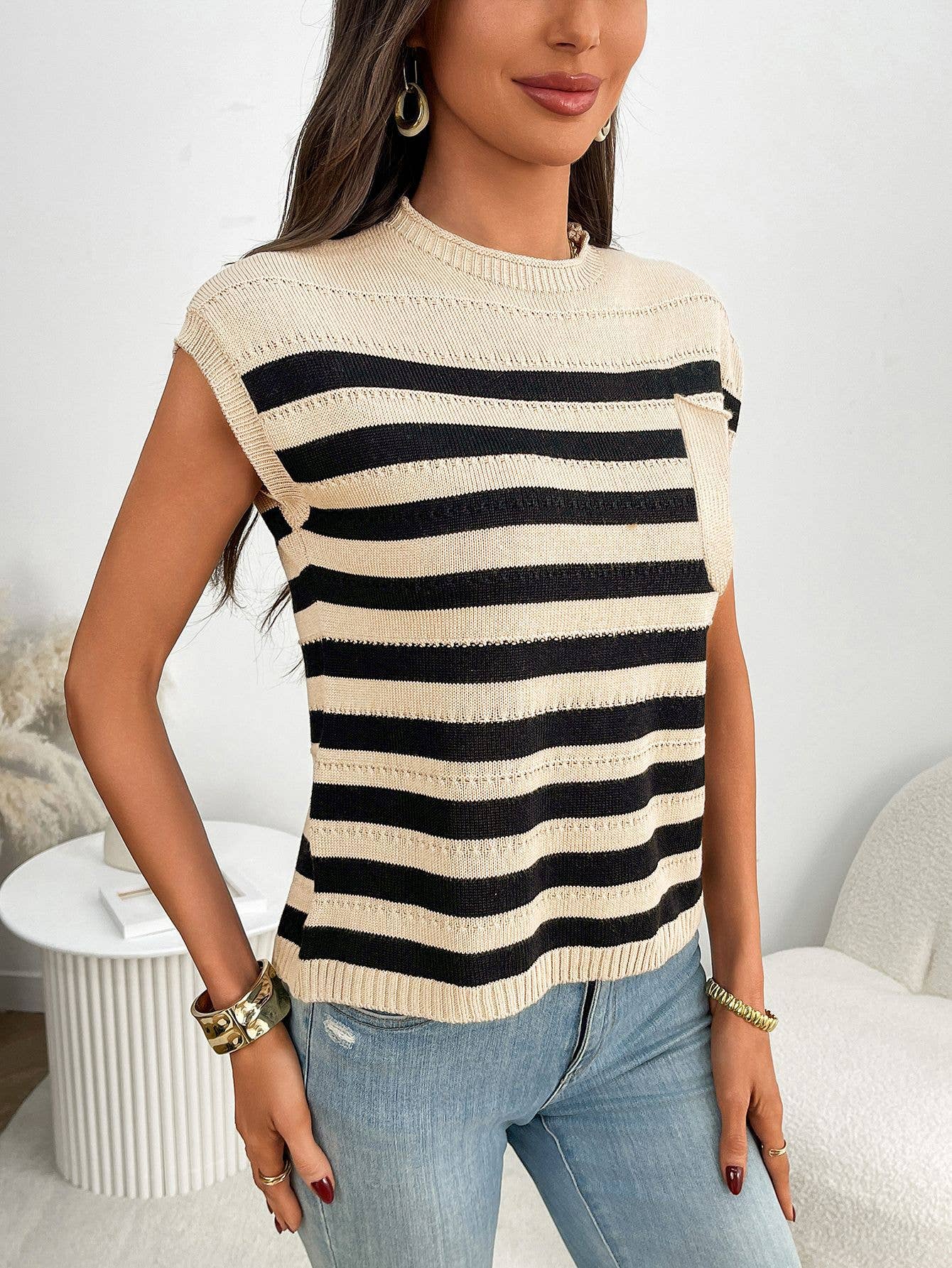 Color-blocking striped short-sleeved sweater