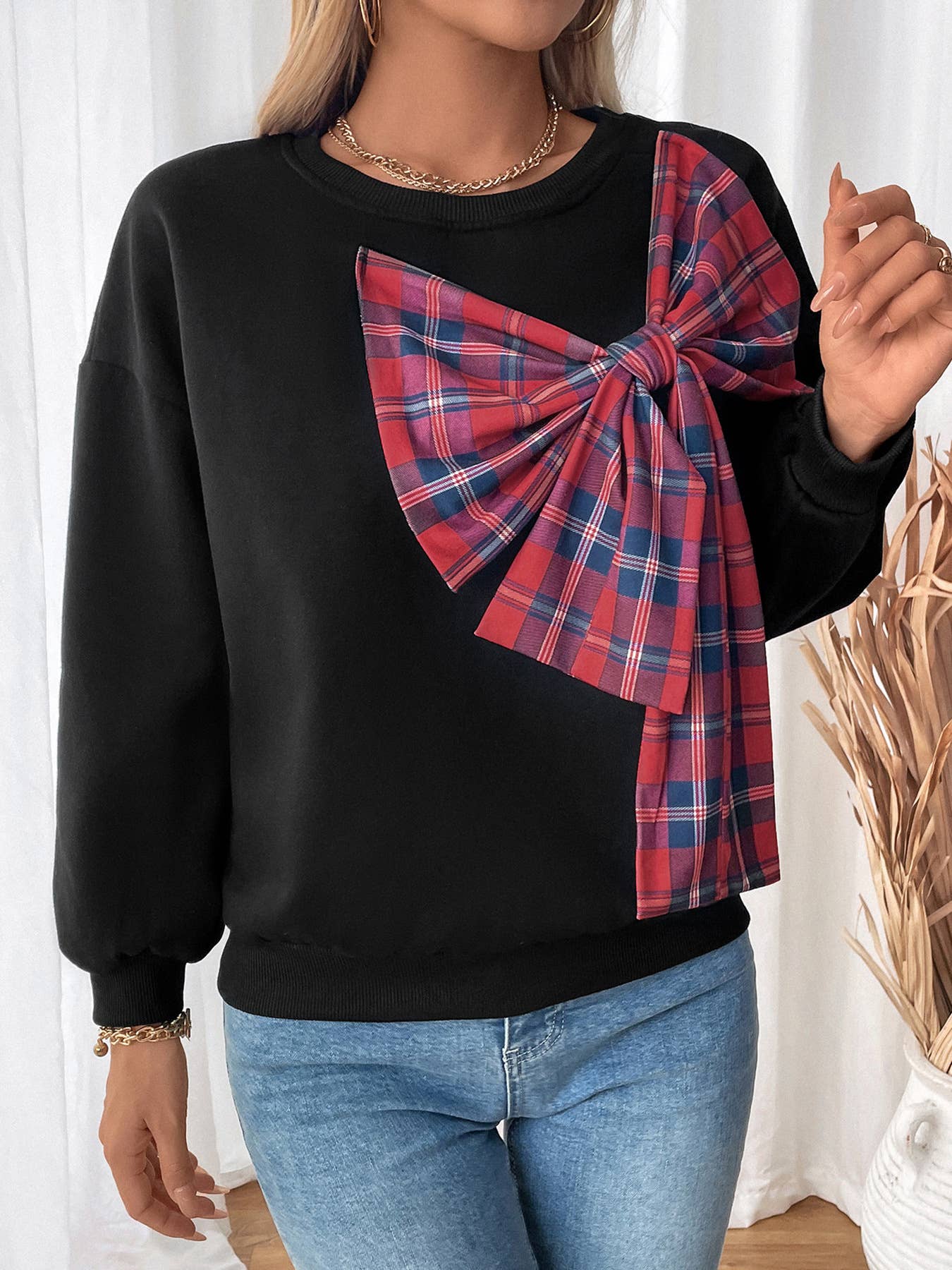 CREW NECK AND FLEECE PLAID BOW PATCHWORK HOODIE