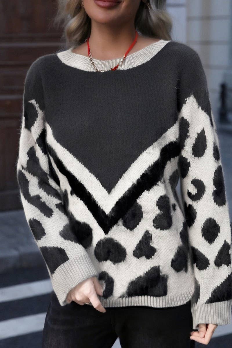 CWOSWL6953_FUZZY LEOPARD PRINT KNIT PULLOVER SWEATER