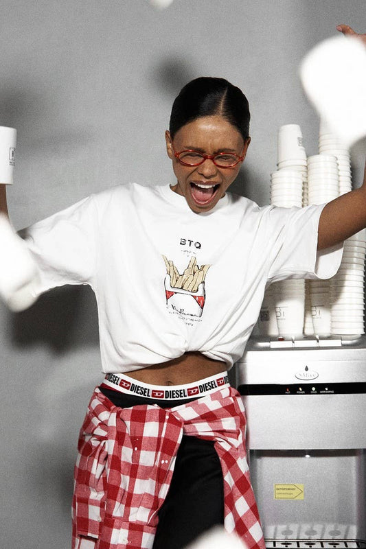 CWTTS1280_FRENCH FRIES PRINT LOOSE CREWNECK T-SHIRT