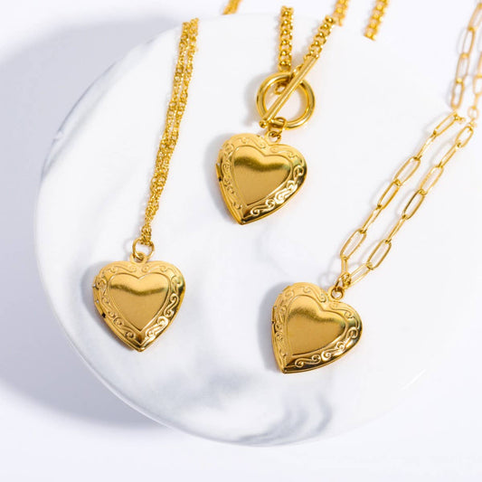 Love Photo Box Pendant Clavicle Necklace