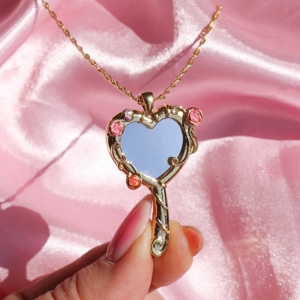 Barbie Magic Mirror Dopamine Necklace_CWMM5296