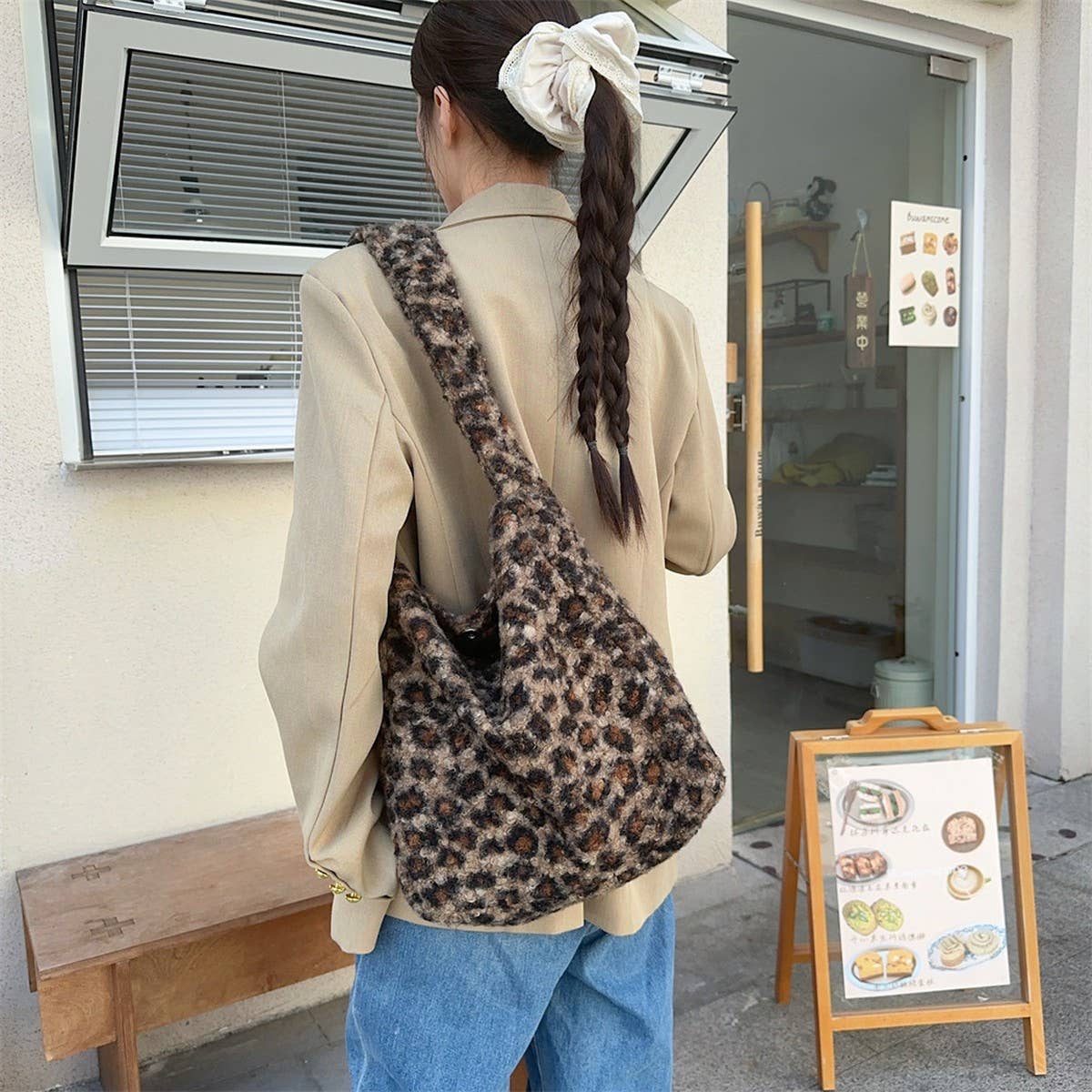 CWAB3900_PLUSH LARGE CAPACITY LEOPARD PRINT SHOULDER BAG