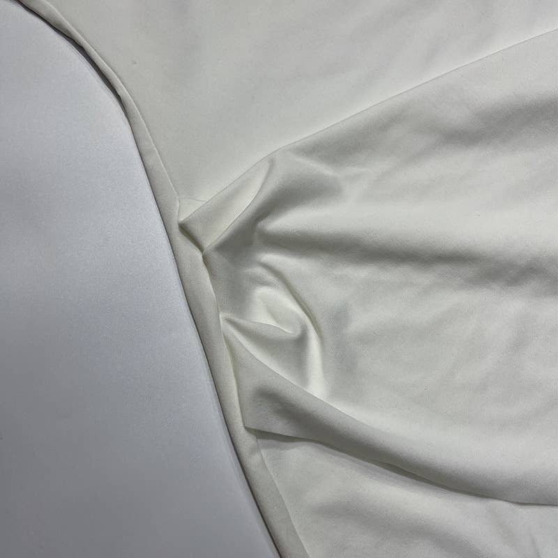 A stylish and elegant sleeveless strapless dress