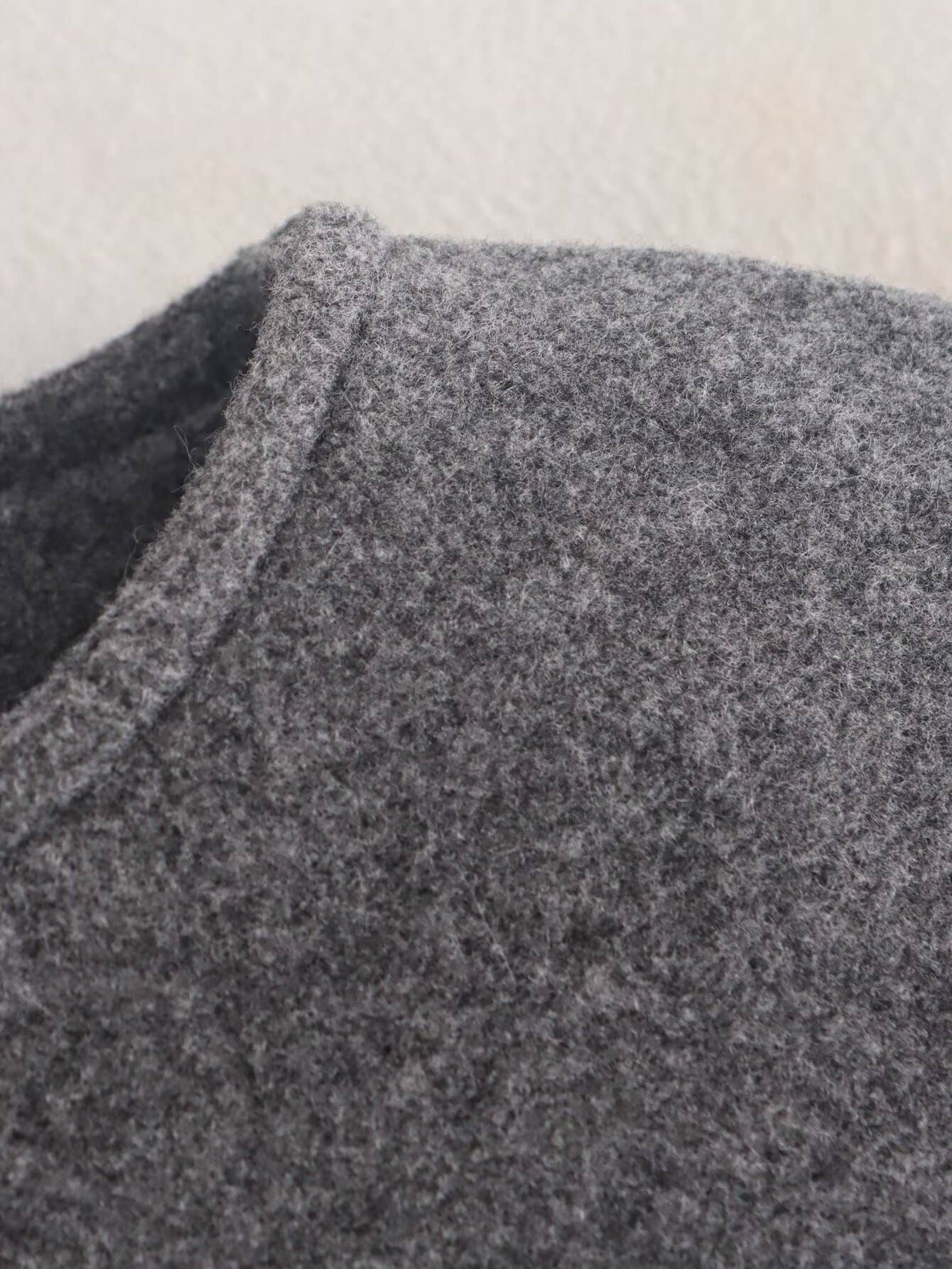 CREW NECK LONG SLEEVE WITH POCKET ZIPPER CARDIGAN