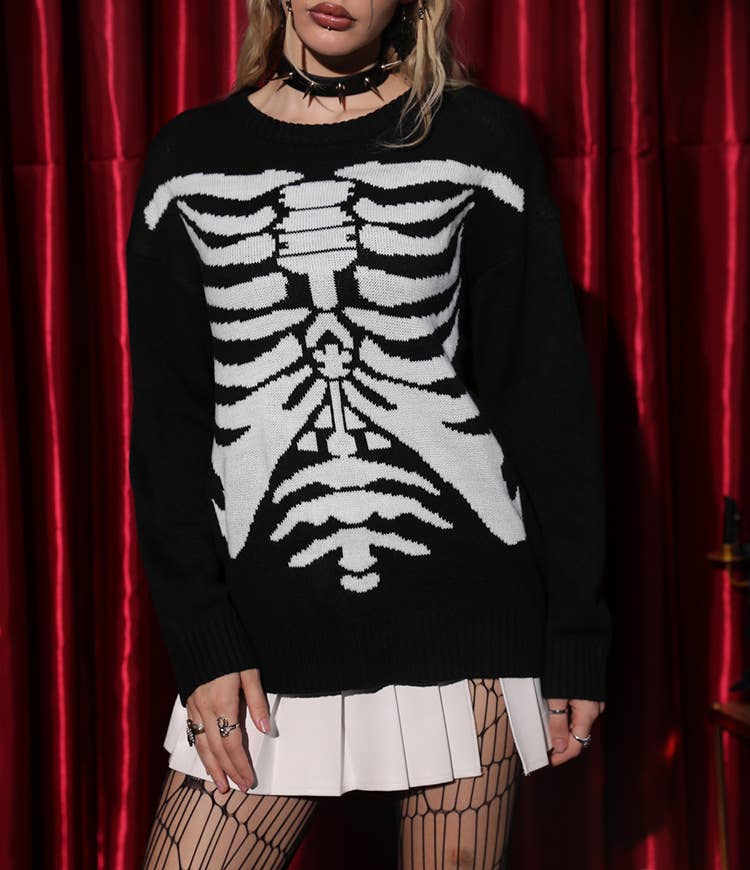 CREW-NECK LONG-SLEEVED DARK HALLOWEEN SWEATER