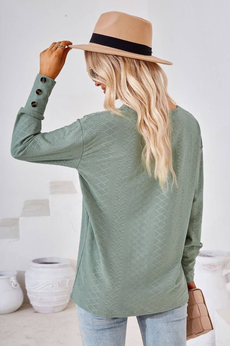 CWTBLL2806_SOLID COLOR V-NECK LONG SLEEVE BUTTON-UP TOP