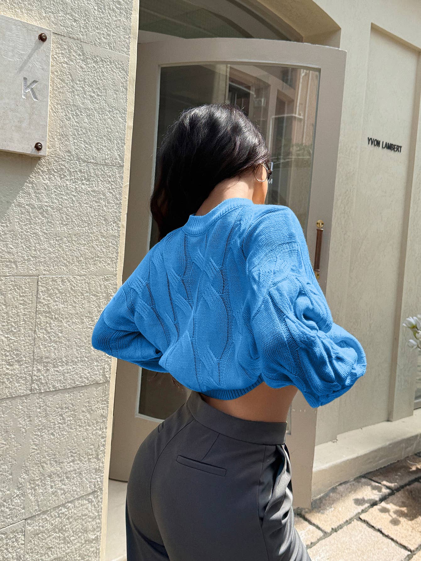 casual and simple long-sleeved base sweater