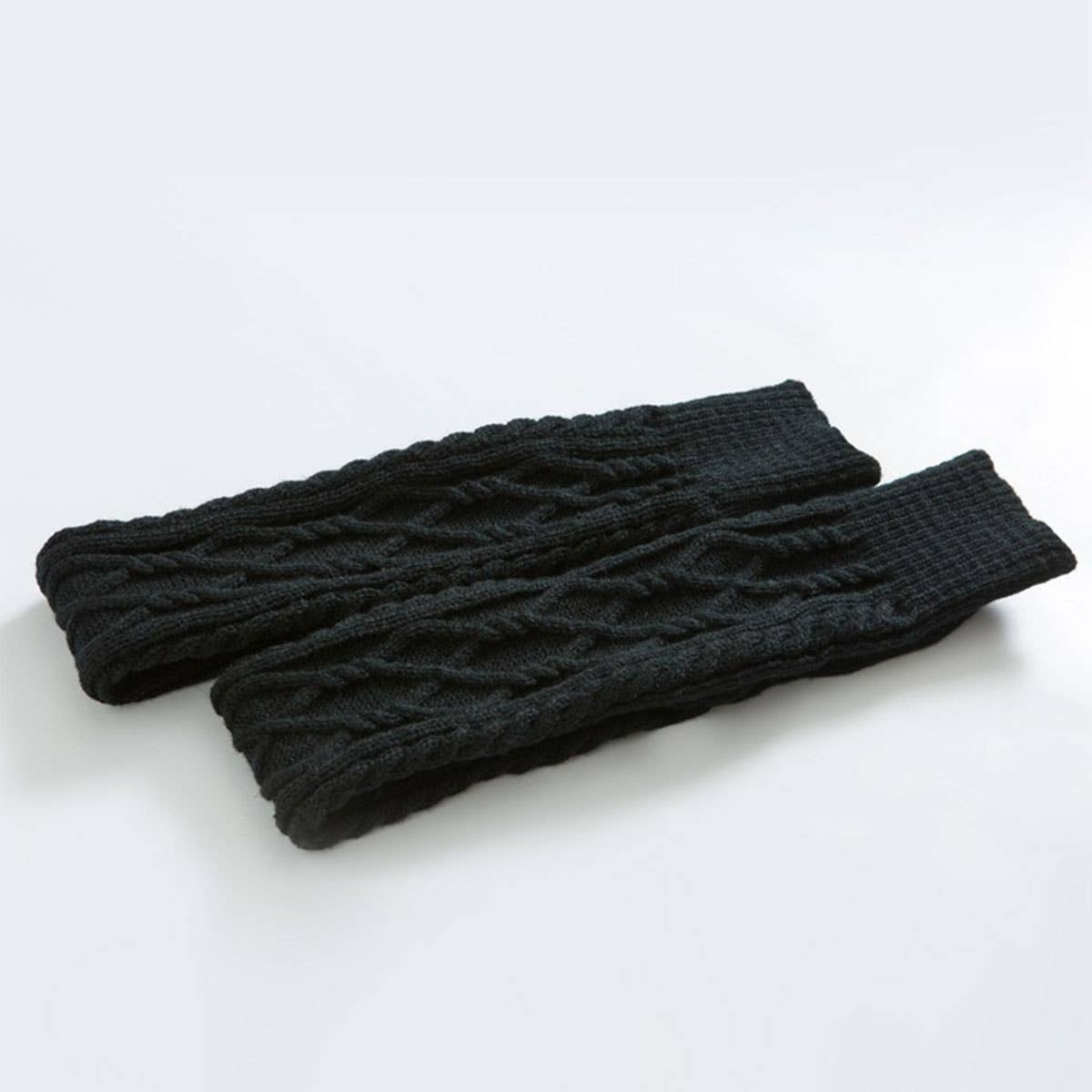 CABLE KNIT WINTER WARM KNEE HIGH SOCKS_CWMS015