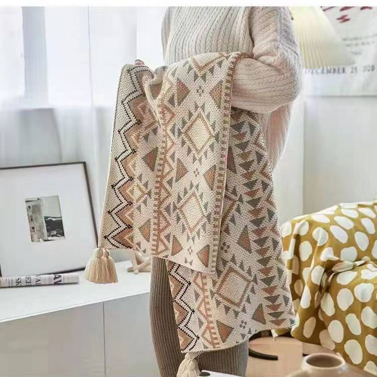 KNITTED BOHEMIAN SOFA BLANKET