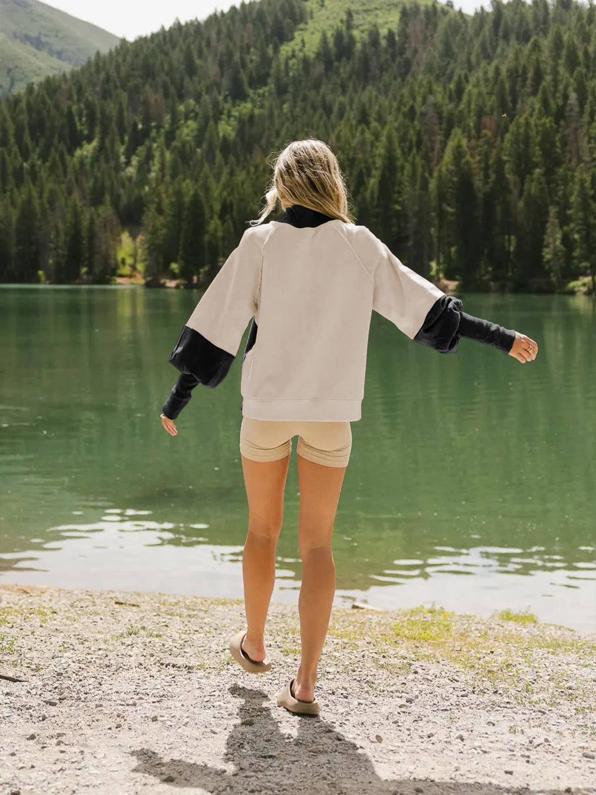 COUNTERCOLOR LANTERN SLEEVE HALFTURTLENECK HOODIE