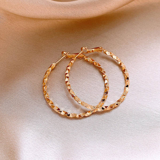IRREGULAR ROUND PERSONALITY FASHION EARRINGS