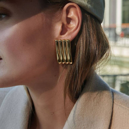 SIMPLE PERSONALITY HIGH-END 18K GOLD EARRINGS_CWMM2351