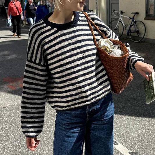 BLACKWHITE STRIPED LONG-SLEEVED CREW-NECK SWEATER