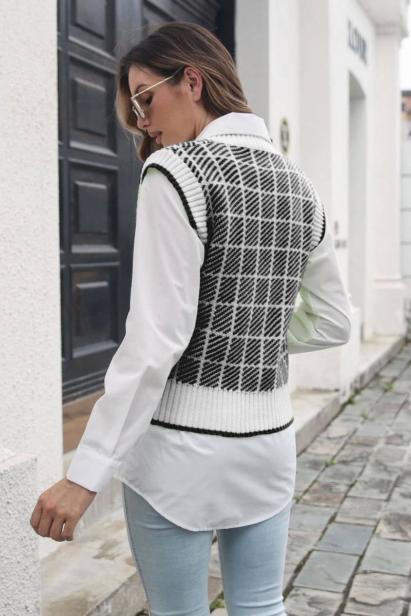 CWOV0692_CASUAL OUTERWEAR STRIPED V-NECK VEST SWEATER