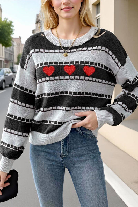 CWOSWL07407_WOMEN STRIPED COLORBLOCK HEART SWEATER