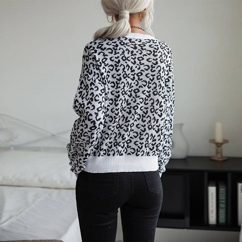 CREW-NECK KNIT LEOPARD PRINT JACQUARD SWEATER