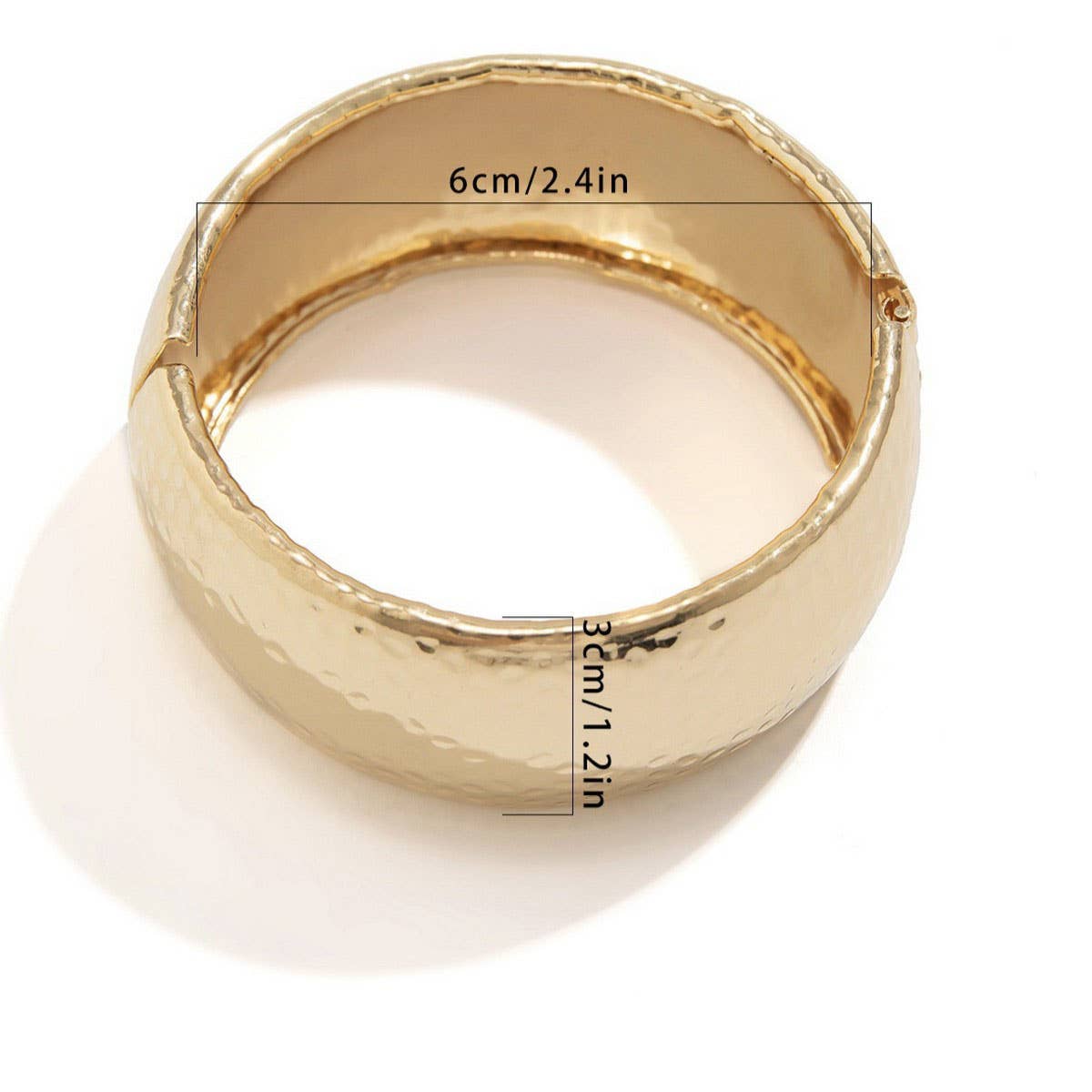 FASHIONABLE AND VERSATILE POLISHED ALLOY BRACELET_CWMM3119