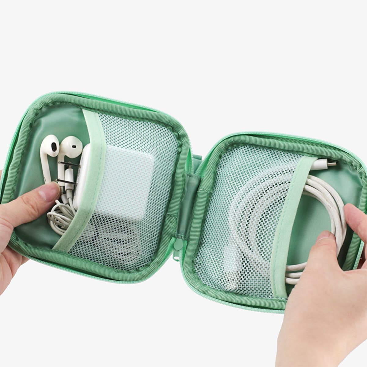 MODERN MINIMALIST PORTABLE STORAGE MAKEUP BAG_CWAB1424