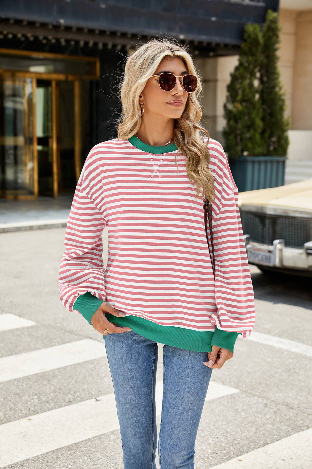 CONTRASTING COLOR STRIPED LONG SLEEVE HOODIE