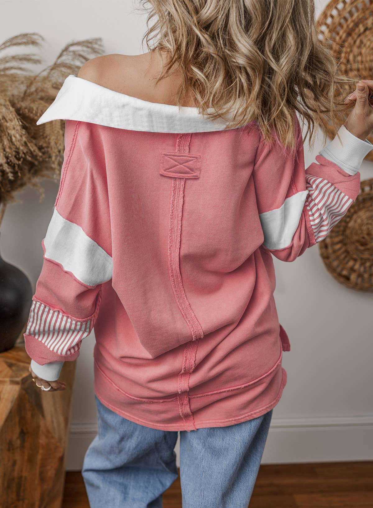 Deep V-neck striped and colored-color hoodie