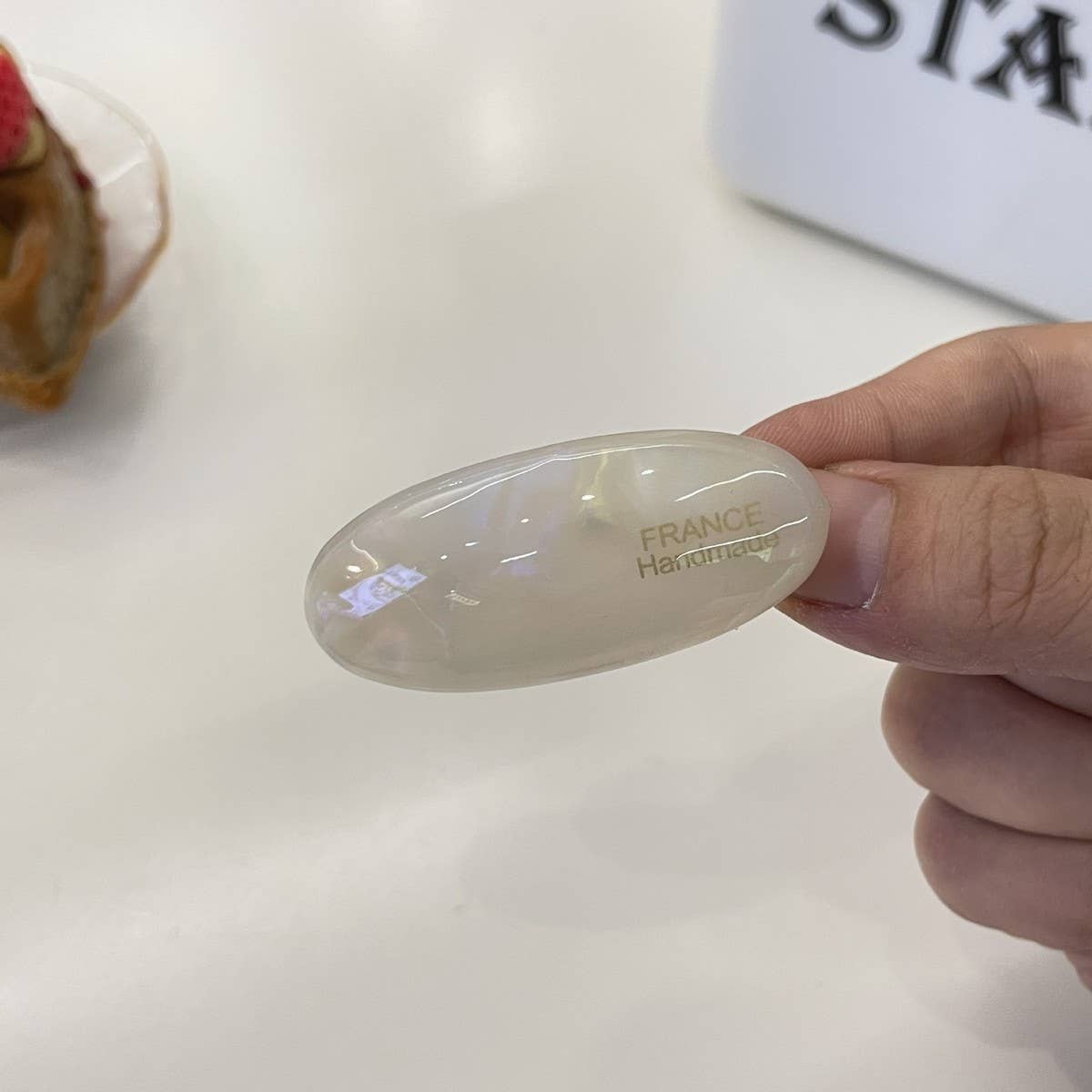 CWAHA4442_TEMPERAMENT SWEET RETRO OVAL SIMPLE HAIRPIN