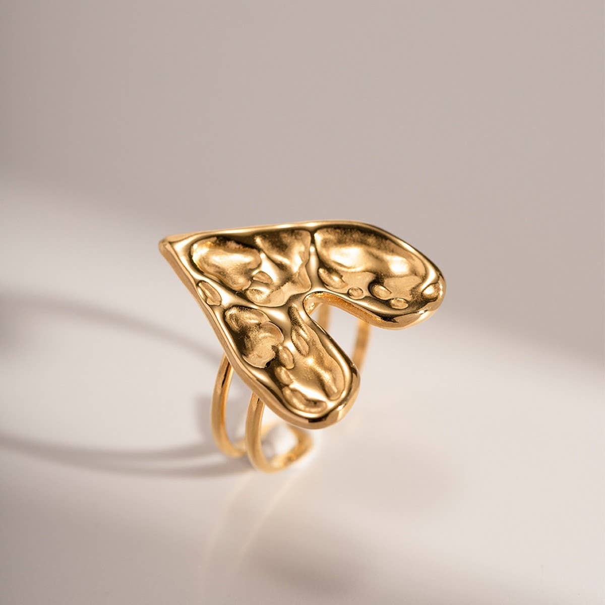 STAINLESS STEEL HAMMER PATTERN LOVE RING_CWAJE1237