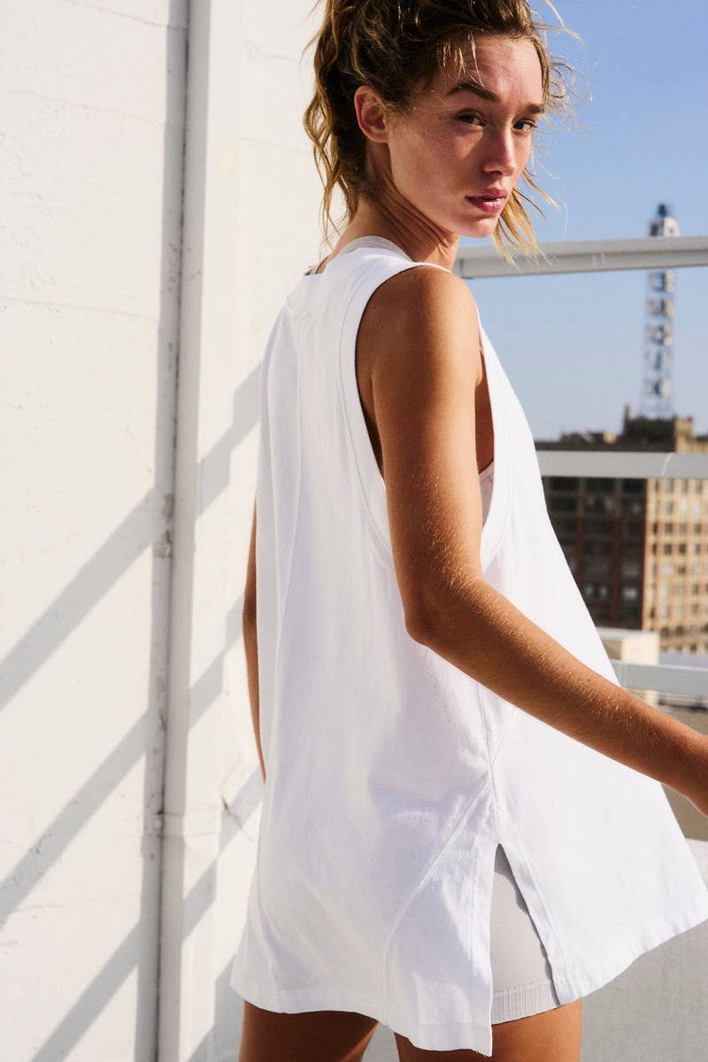 CWTBLSL0673_DEEP V-NECK SLIT POCKET VEST TENNIS SPORTS TOP