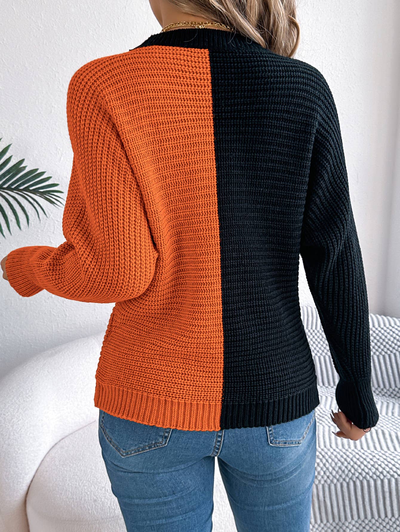 COLOR CONTRAST SHOULDER CUFF PULLOVER SWEATER