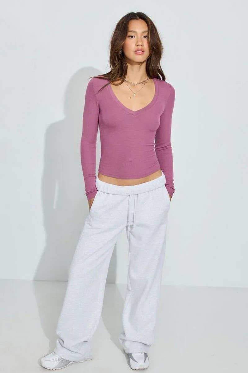 CWTBLL3947_SOLID V-NECK SLIM FIT LONG SLEEVE TOP