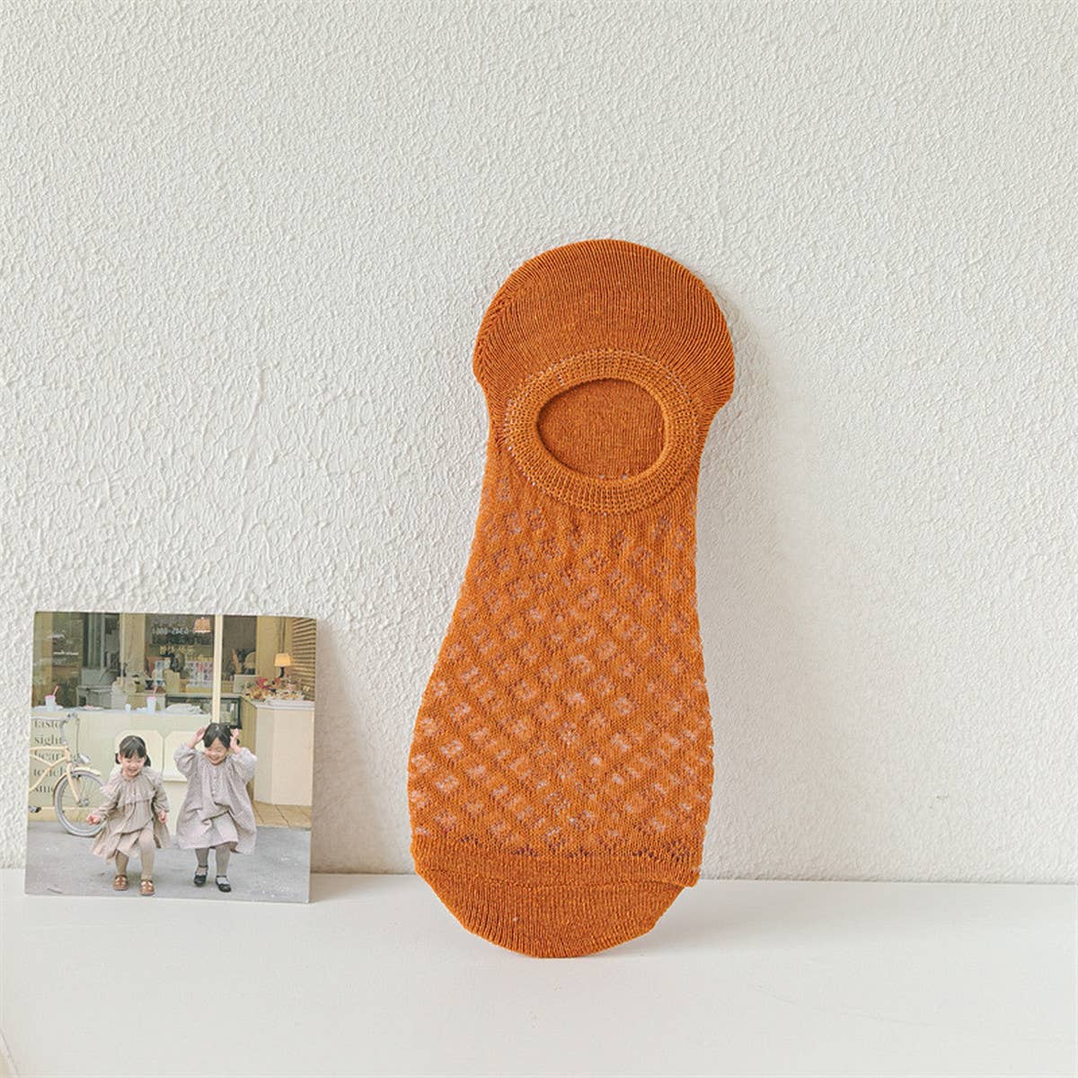 WOMEN LIGHT NON-SLIP NON-FALLING INVISIBLE SOCKS