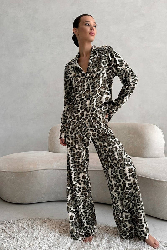 CWSPJ0357_LEOPARD PRINT LONG SLEEVE PANTS PAJAMA SET