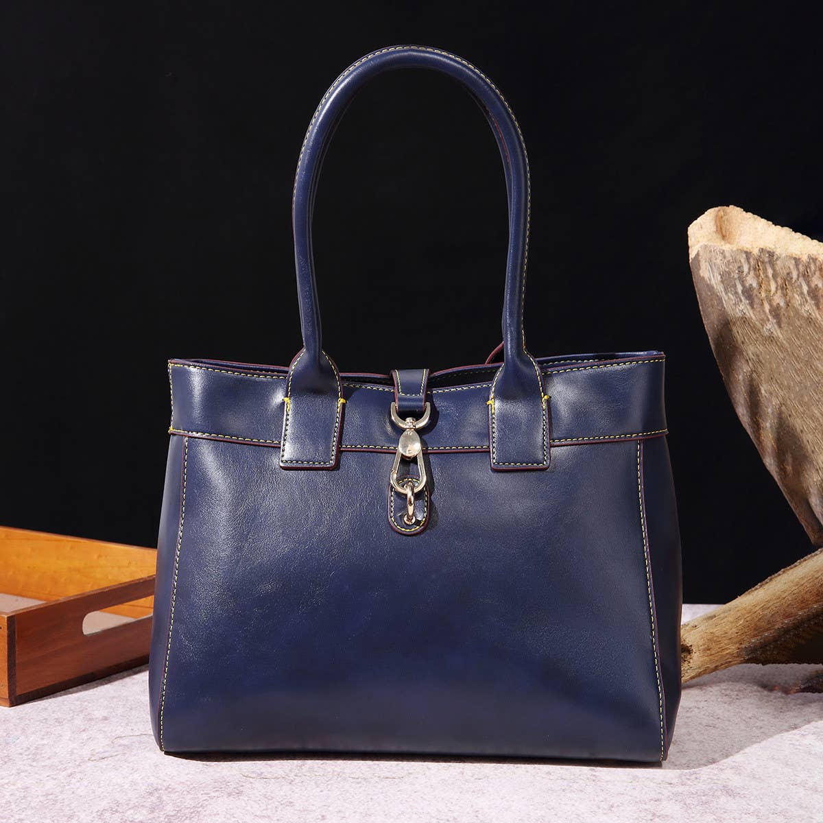 RETRO WAX LARGE-CAPACITY SHOULDER BAG_CWAB0922