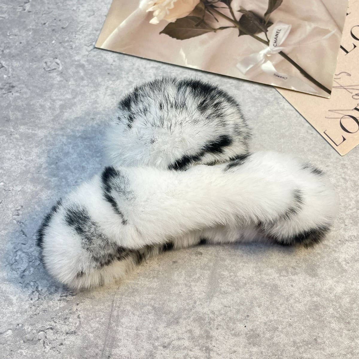 Rex Rabbit Fur Claws - Elegant Mixed Color Clips