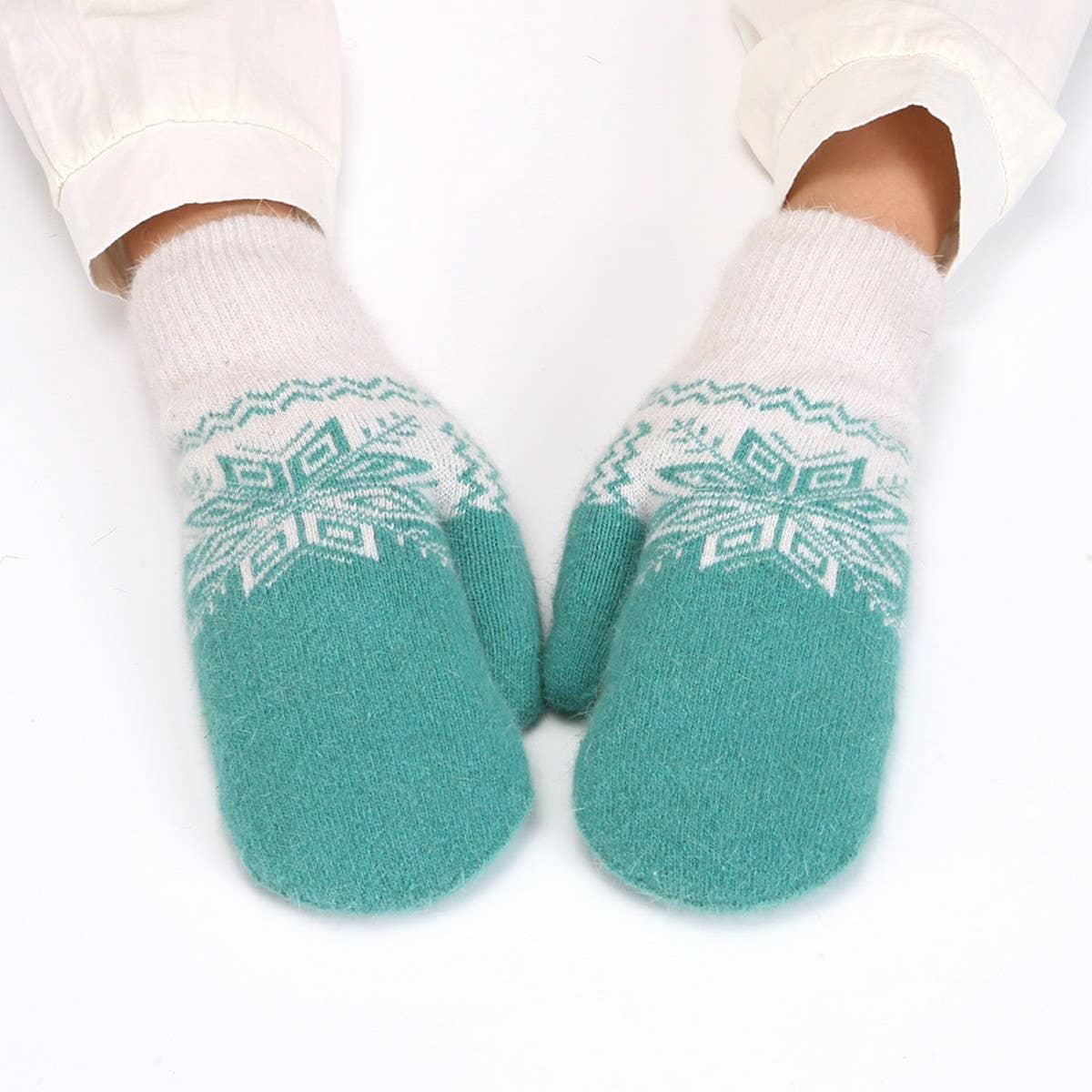 WINTER WARM KNITTED PLUSH JACQUARD GLOVES_CWAG0254