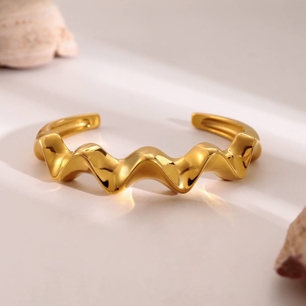 Stylish 18K Gold Rough Wave Open Cuff Bracelet_CWAJE4730