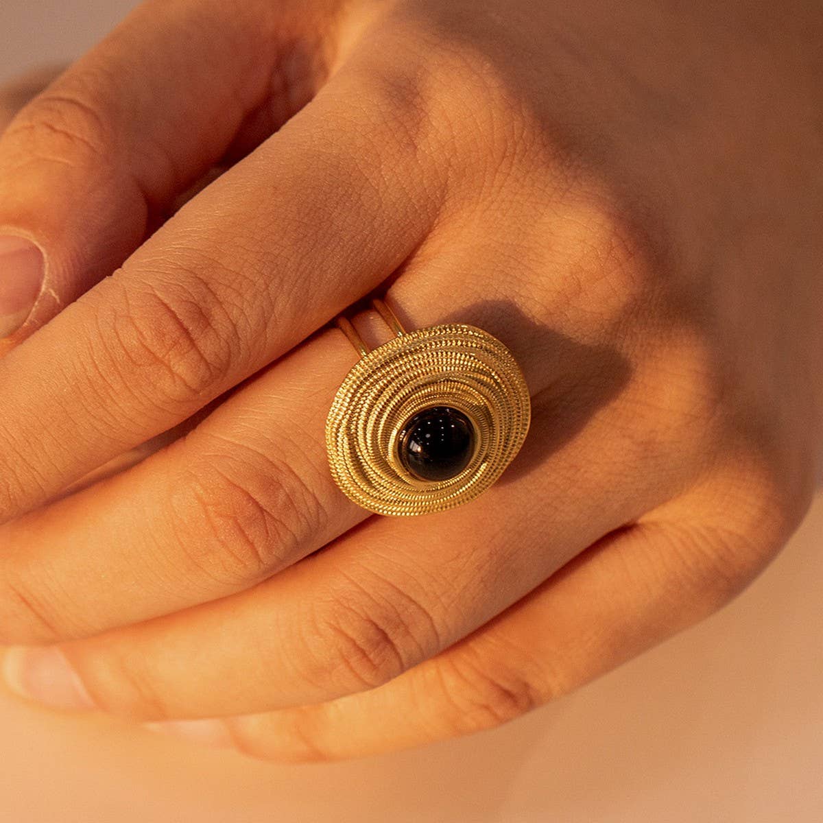 RETRO LIGHT LUXURY TRENDY DEVIL'S EYE COIL RING_CWAJE1382