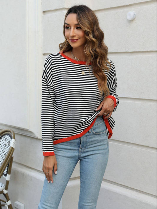 CONTRASTING COLOR STRIPED ROUND NECK BLOUSE