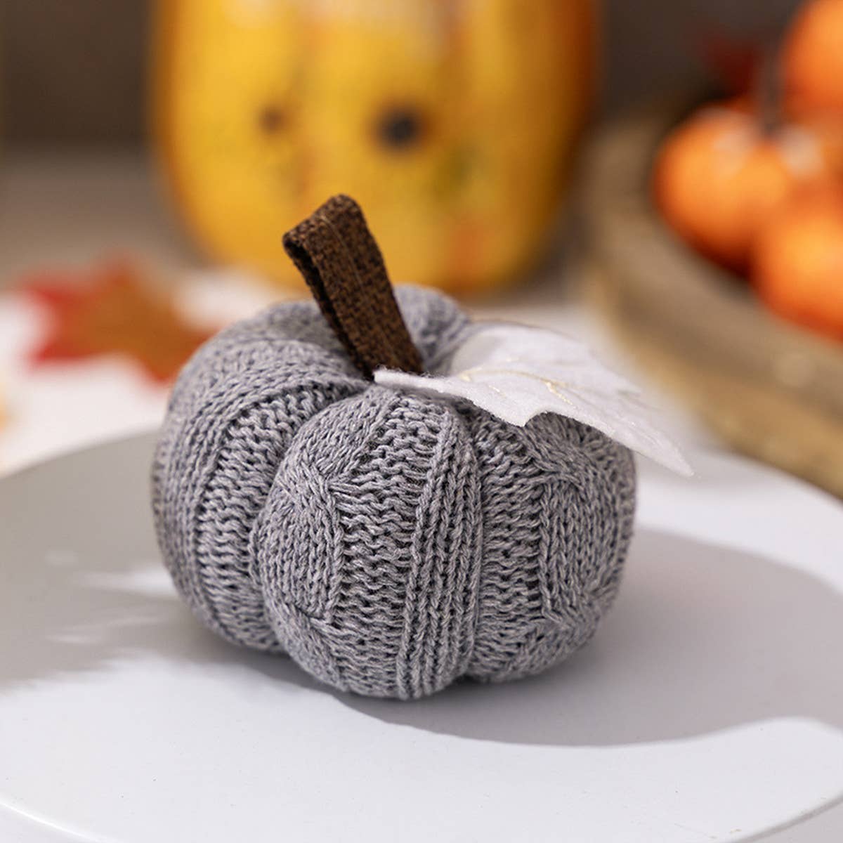 THANKSGIVING KNITTED ORANGE PUMPKIN PENDANT